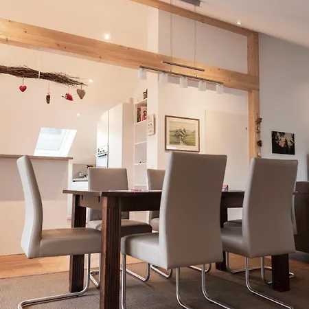 Stern Apartment